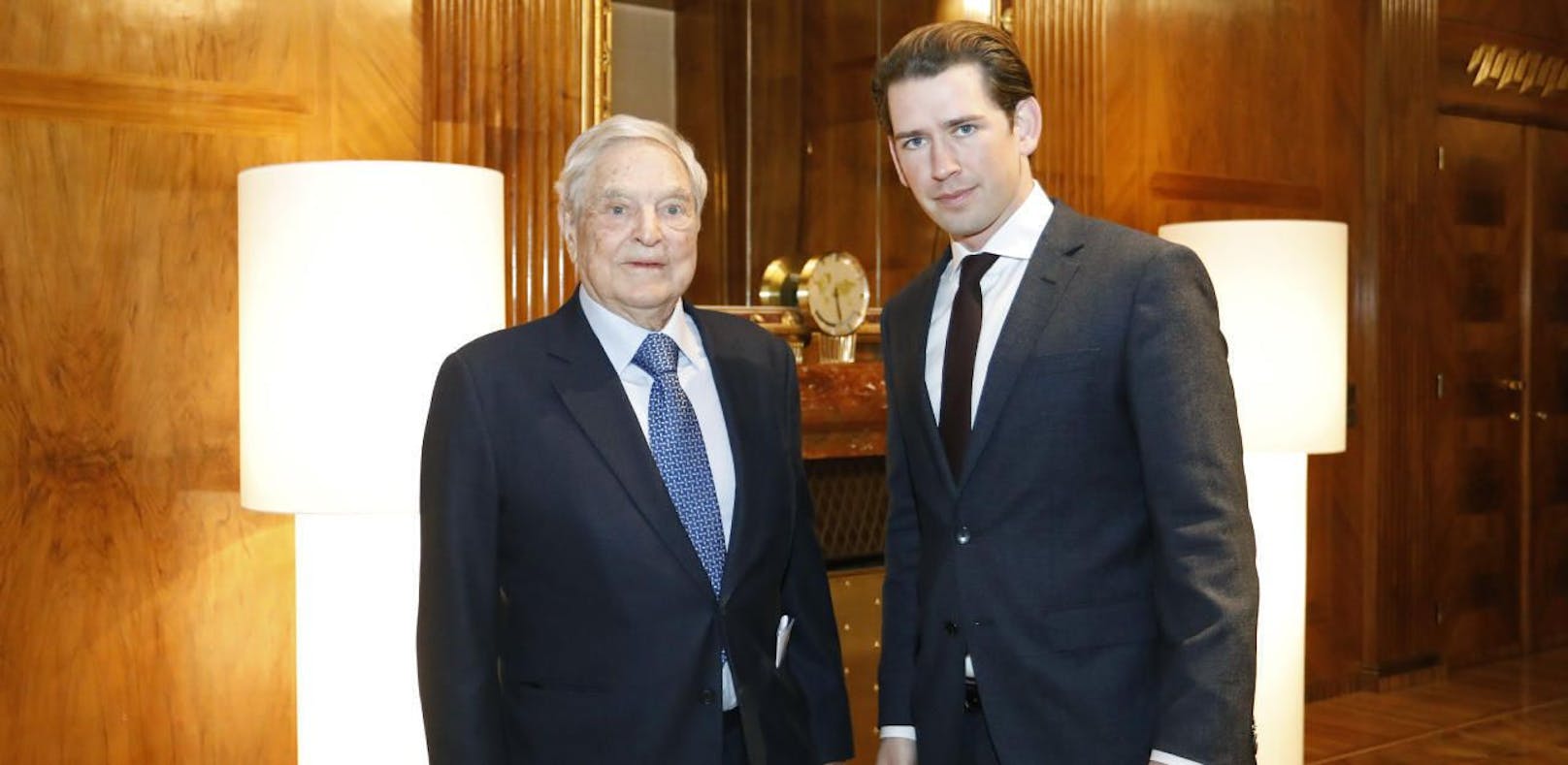  Bundeskanzler Sebastian Kurz (ÖVP, r.) trifft US-Milliardär und Philanthrop George Soros.