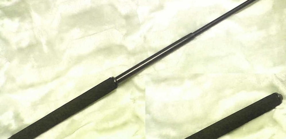 Mit einem Teleskopschlagstock soll der Verdächtige sein Opfer getroffen haben (Symbolbild).