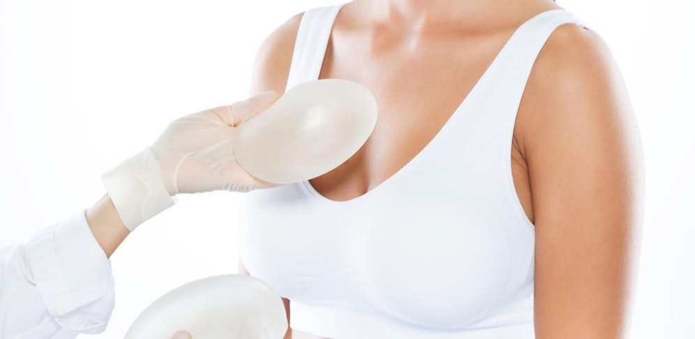 In Indien können bedürftige Frauen kostenlose Beauty-OPs in Anspruch nehmen. (Symbolbild)