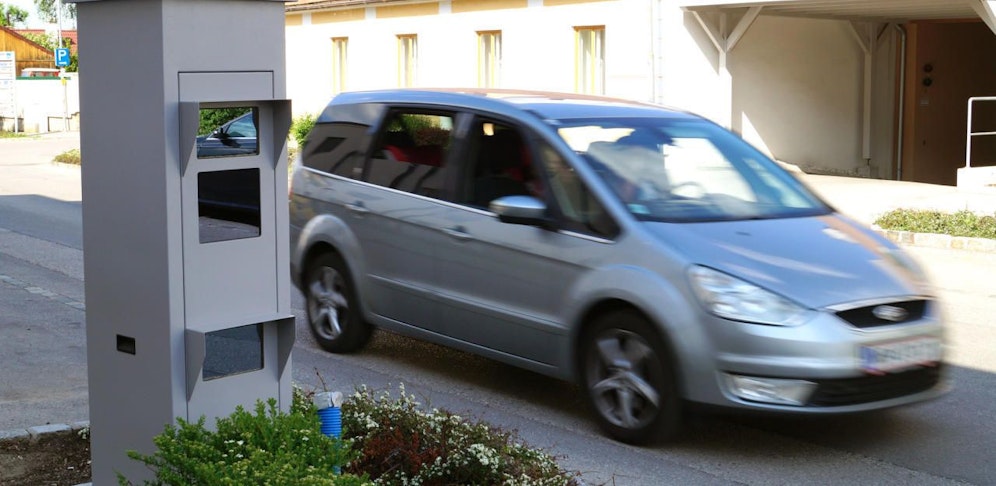 An sechs Fixplätzen wird ab sofort geblitzt. Eigentlich reichte der Gemeinderat zehn Standorte ein  sechs wurden genehmigt.