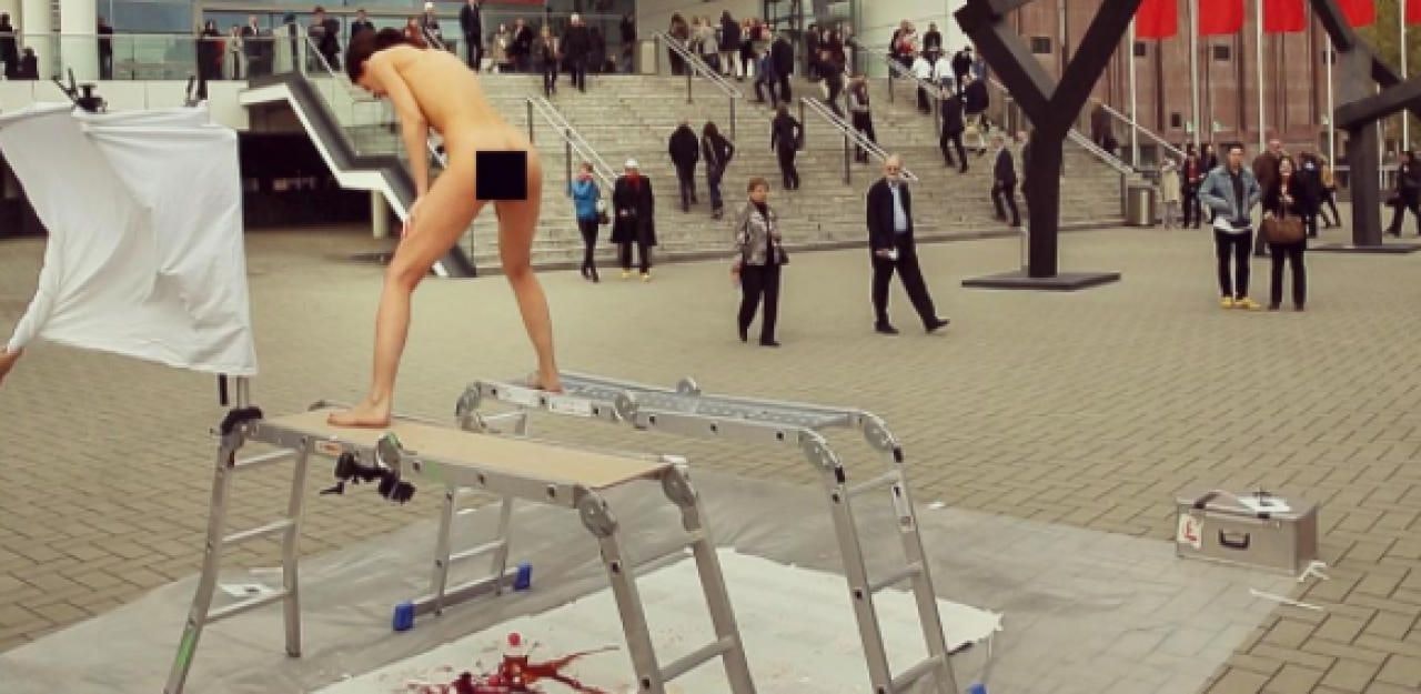 Milo moire nackt unzensiert