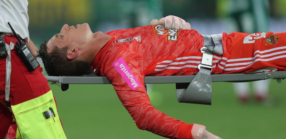 Richard Strebinger geht beim Gegentreffer k. o.