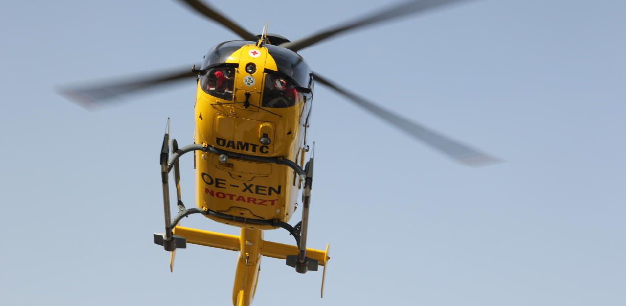 Der Schwerverletzte wurde per Helikopter ins Krankenhaus gebracht.