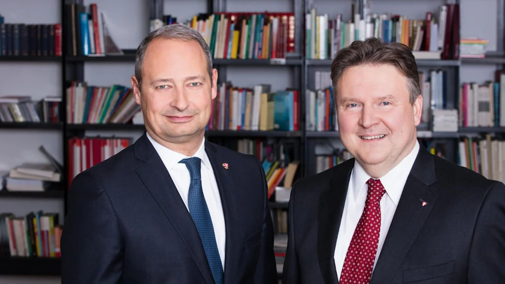 Das Bürgermeister-Match geht in die heiße Phase: Andreas Schieder und Michael Ludwig stellen sich im Oden Theater bei dem ersten Hearing-Termin den Genossen und ihren Fragen. (c) Sebastian Philipp