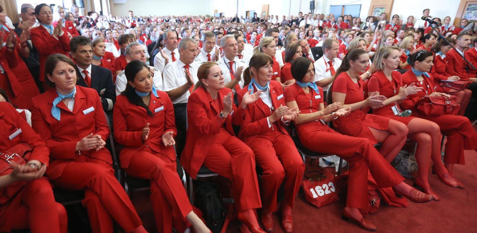AUA-Mitarbeiter sehen rot: Am Mittwoch wird eine Betriebsversammlung abgehalten; Archivbild 2012
