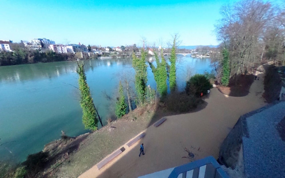 Das Rheinufer auf der Schweizer Seite bei Rheinfelden.