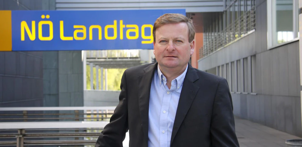 Der designierte Landesrat Gottfried Waldhäusl (FPÖ) will bei der bedarfsorientierten Mindestsicherung (BMS) so rasch wie möglich eine neue Lösung.