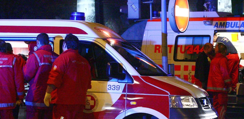 Der Mann wurde mit der Rettung ins Spital gebracht