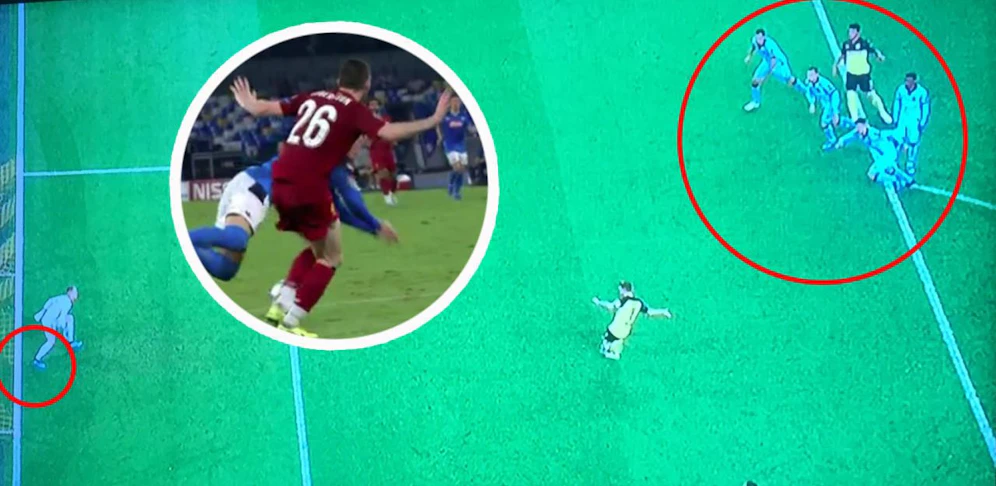 Mehrere Barca-Spieler laufen zu früh in den Strafraum, Ter Stegen steht mit beiden Beinen vor der Linie. Oben der strittige Zweikampf im Spiel Napoli gegen Liverpool.