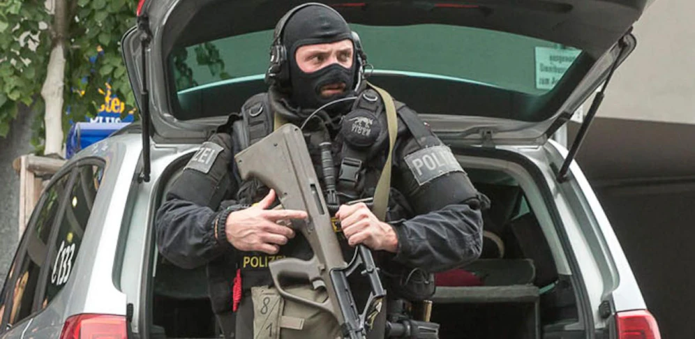 Die Polizei rückte samt WEGA und Cobra aus.