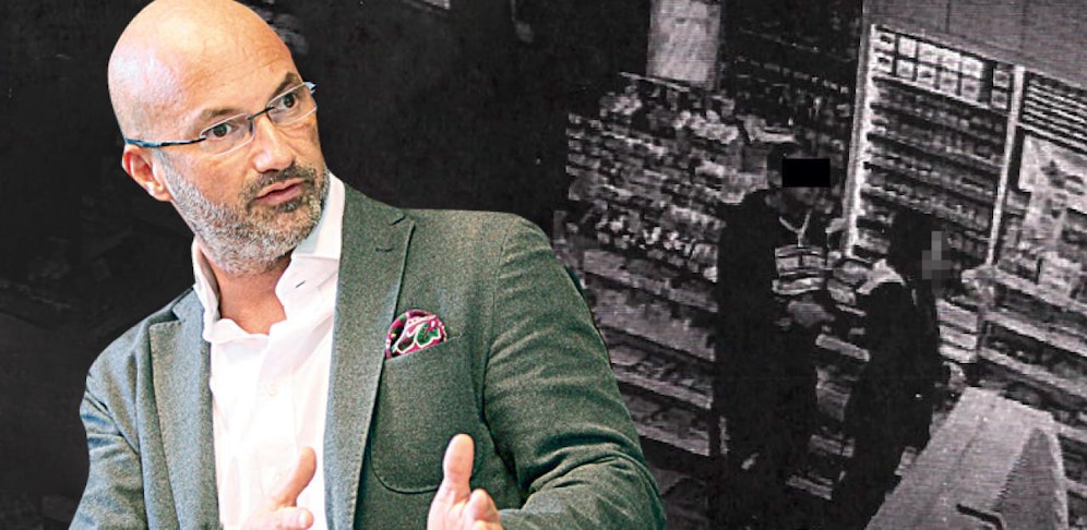 Anwalt Niki Rast, im Hintergrund der Verdächtige und das Opfer.