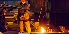 Metaller fordern 4,5 Prozent mehr Lohn und Gehalt