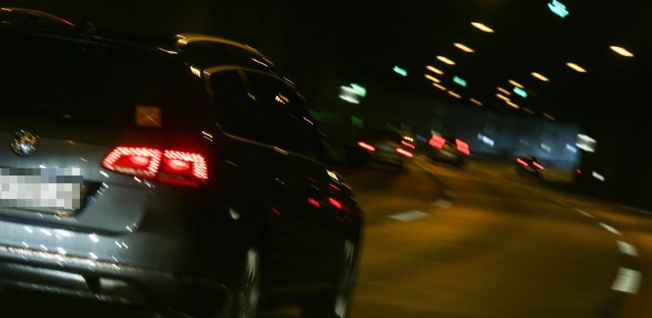 Die zwölf Männer lieferten sich ein Autorennen