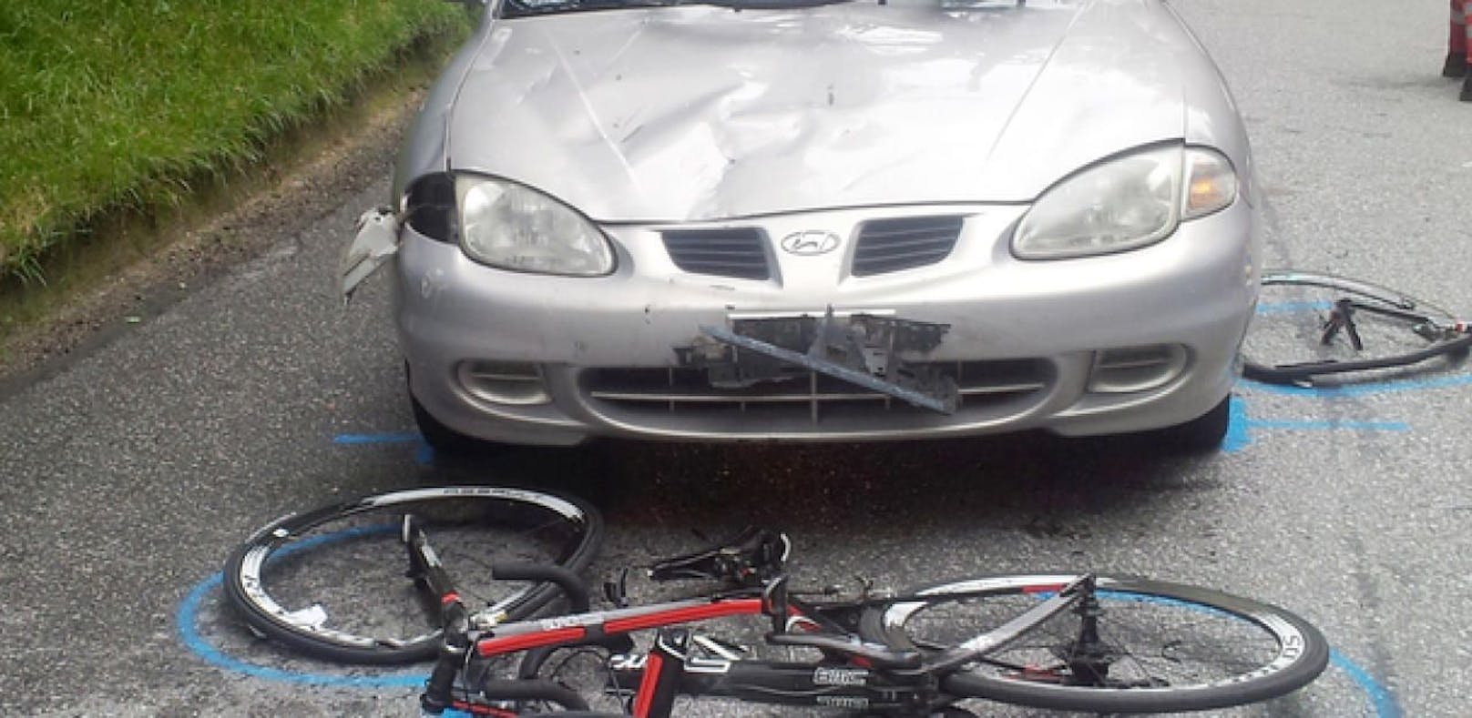 Ein Alko-Lenker erfasste den Radfahrer  tödlich verletzt.