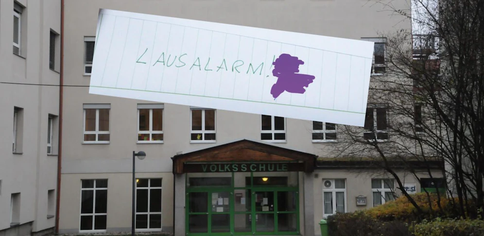 "Lausalarm!" Nachricht in Mitteilungsheft; Volksschule in Korneuburg 