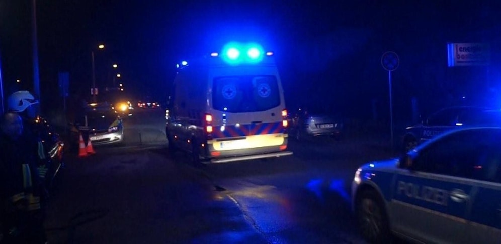 Der 18-Jährige wurde ins Krankenhaus gebracht