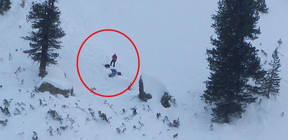 Der Mann wurde von der Lawine knapp 20 Meter mitgerissen