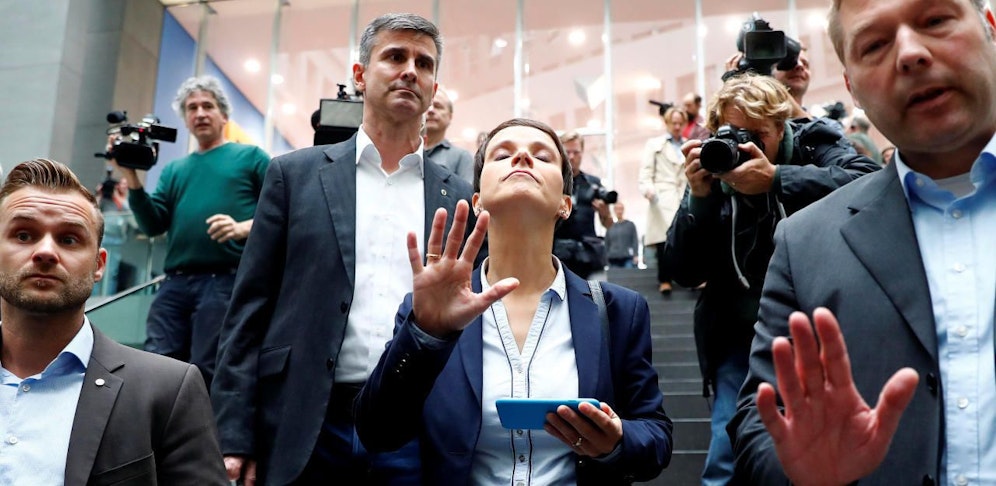 Frauke Petry ließ den Rest der AfD-Mannschaft sitzen.