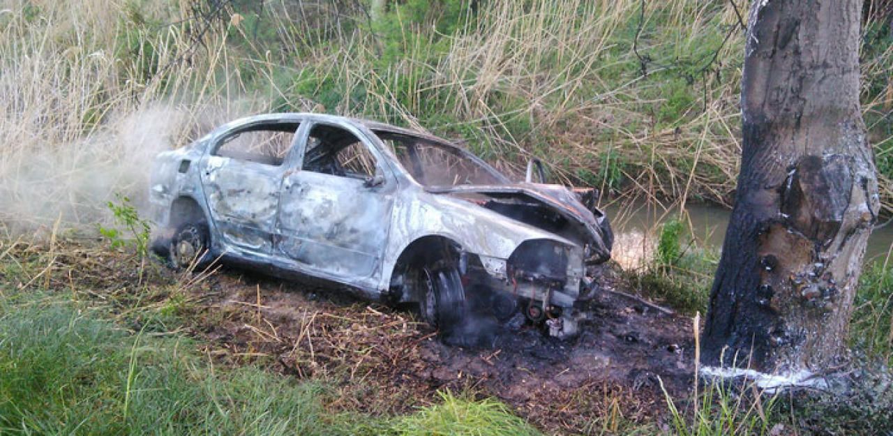 Heute.at - Auto brannte nach Unfall lichterloh – Lenker verletzt