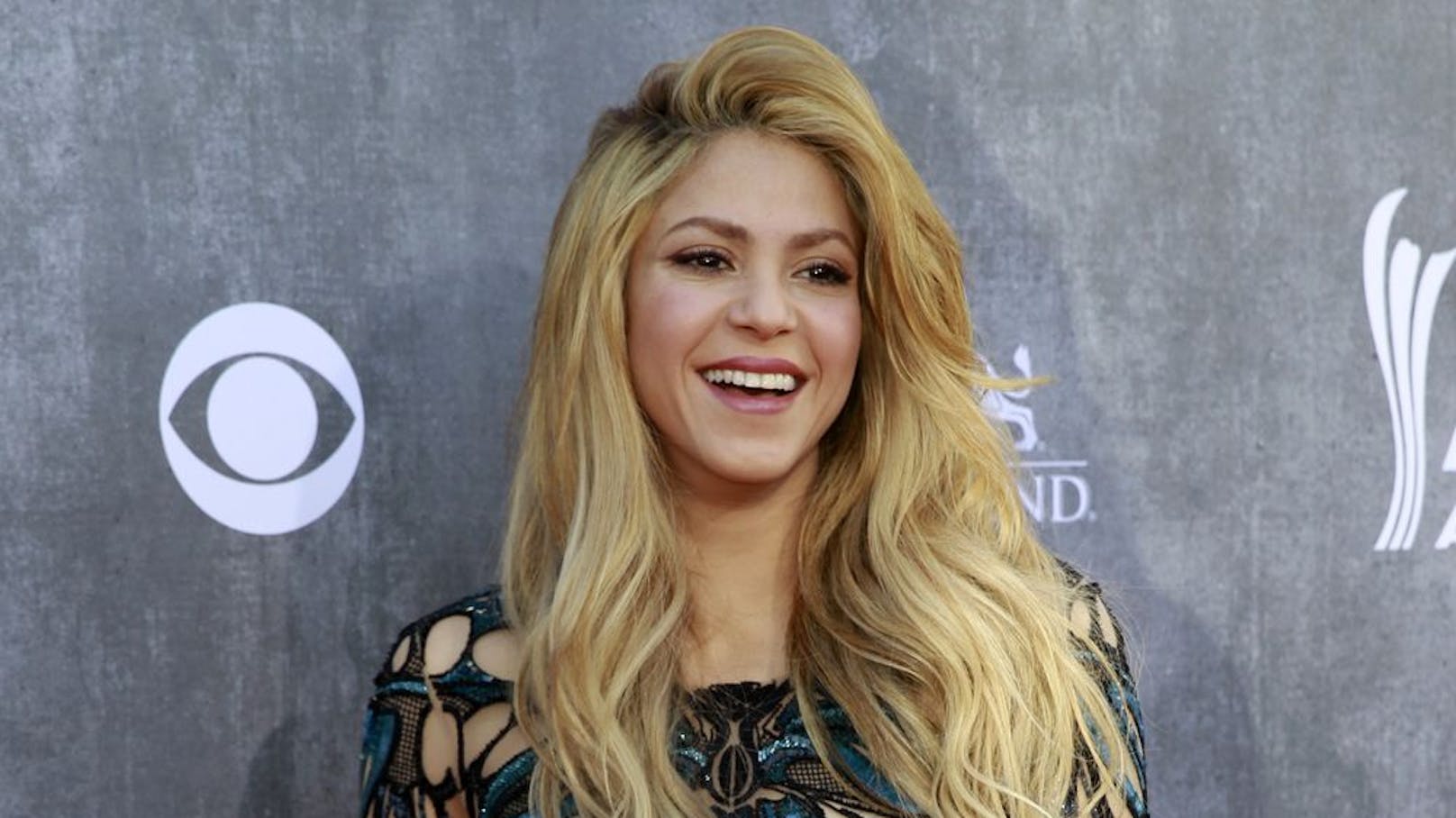 Nach der Trennung von Fußballprofi Piqué, dem Vater ihrer zwei Kinder, droht Shakira wegen des Vorwurfs des Steuerbetrugs nun eine lange Haftstrafe.
