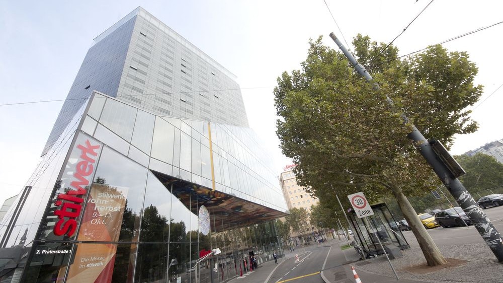 In der Tiefgarage dieses Hotels soll es zuerst zur Schlägerei gekommen sein. Die Olizei prüft die Zusammenhänge.