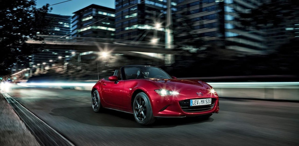 Optisch bleibt der neue Modelljahrgang bis auf dunklere Felgen gleich.