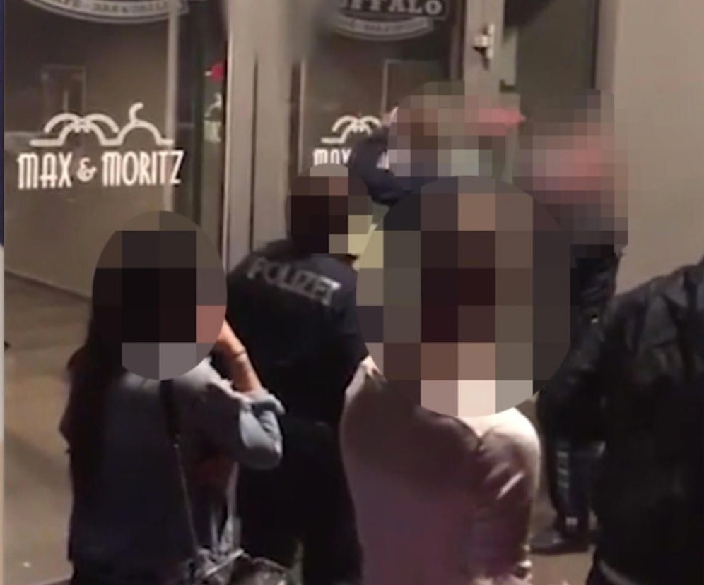 Der Portugiese versuchte immer wieder in die Disco zu gelangen. Security-Mitarbeiter gingen danach auf ihn los.