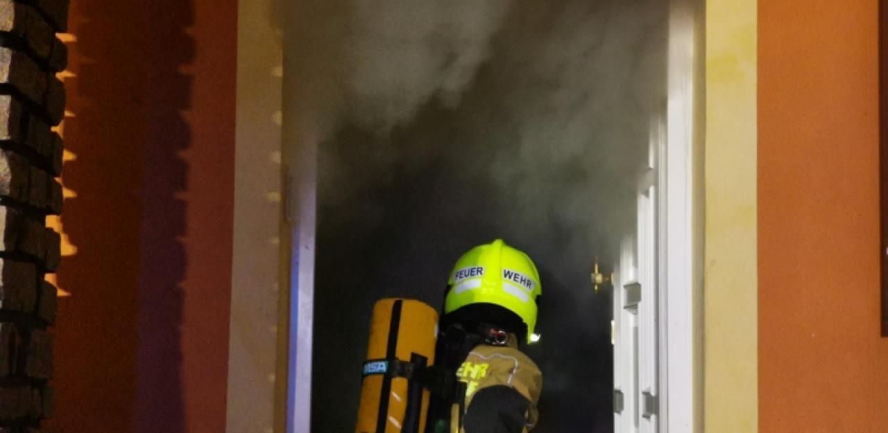 Heute.at - Brand: Kinder, Mutter und Katze gerettet - Hase tot