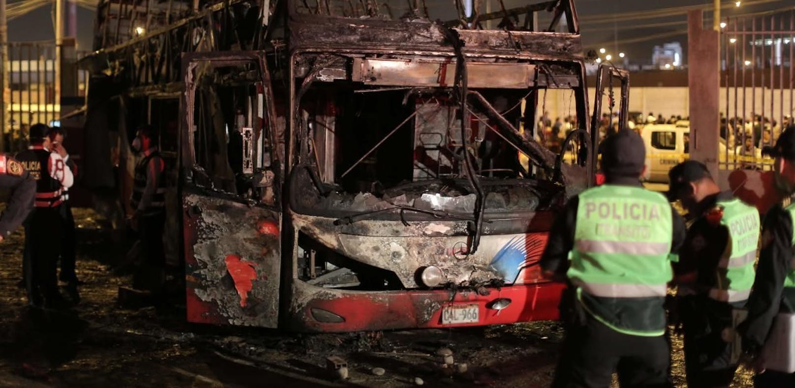 Mindestens 20 Tote bei Bus-Brand in Peru
