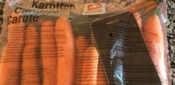 Das muss eine tolle Aktion gewesen sein. Karotten plus gratis Handy!