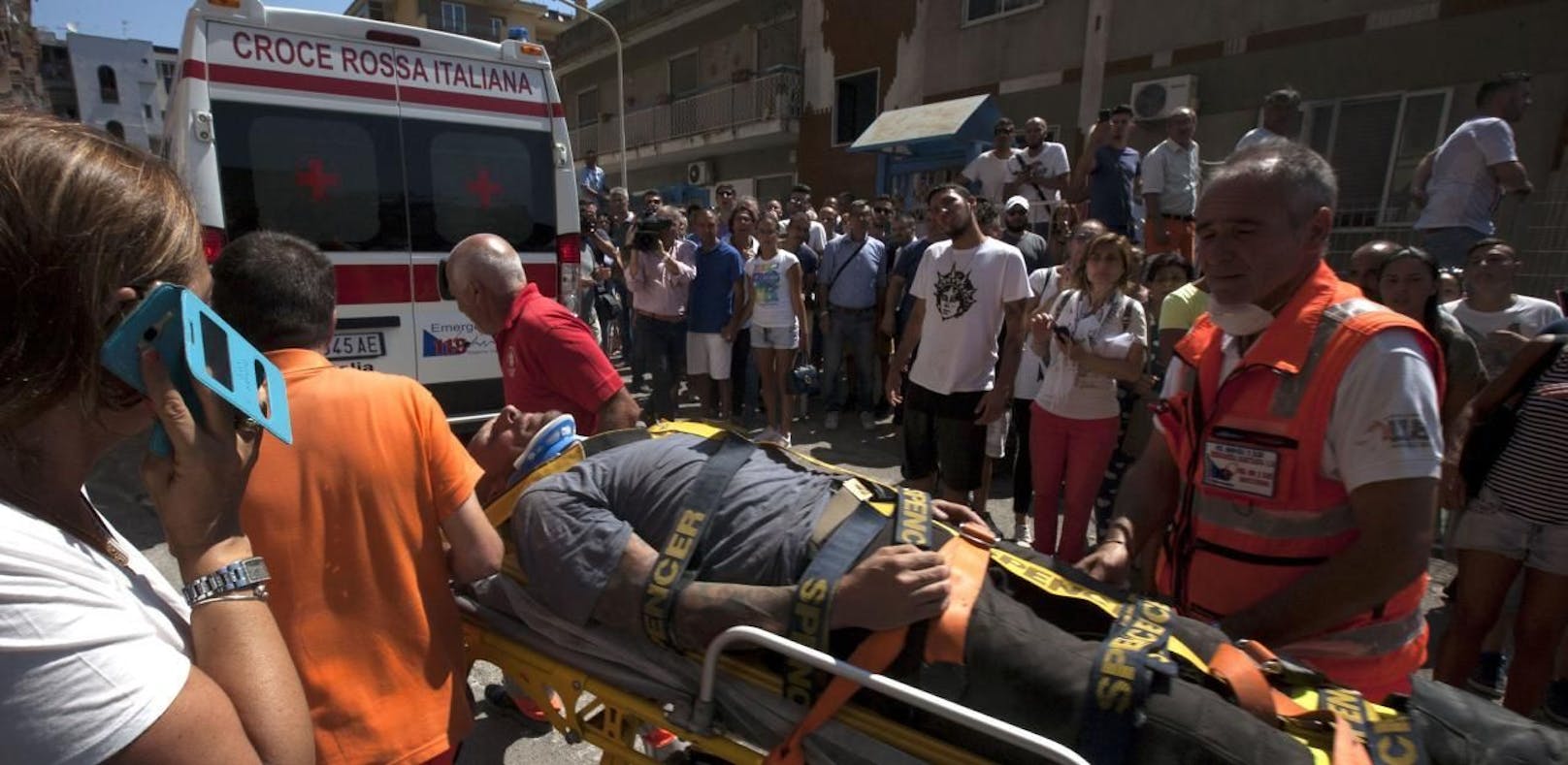 Tragisch: 8 Tote bei Hauseinsturz in Neapel