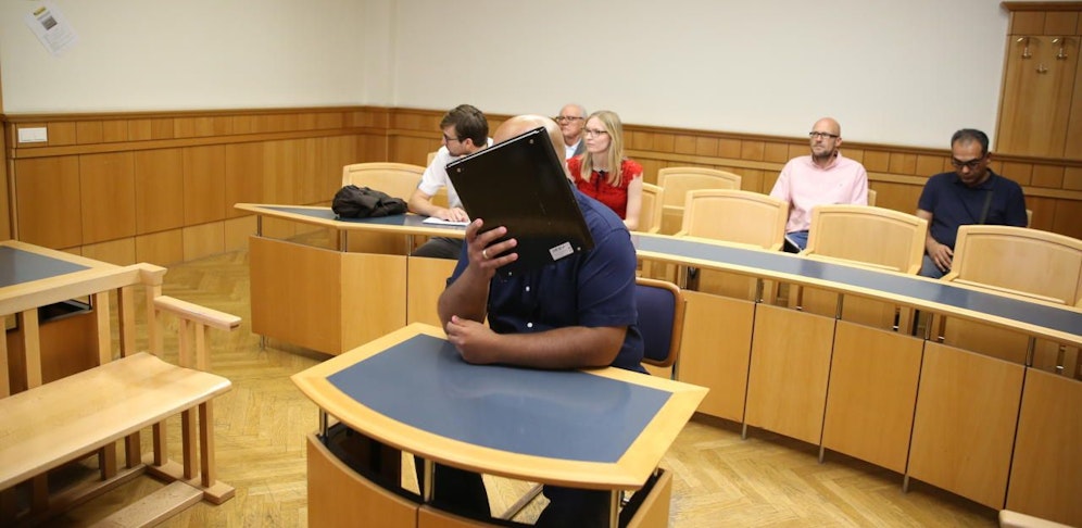 Rafael R. wird die Vielehe vorgeworfen.