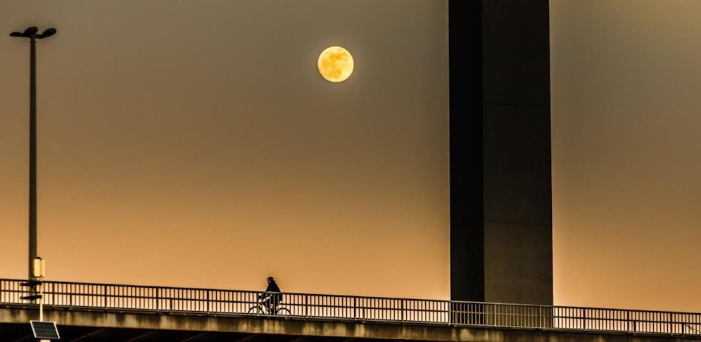 Der Mond leuchtet heute auch in OÖ extrem hell. 