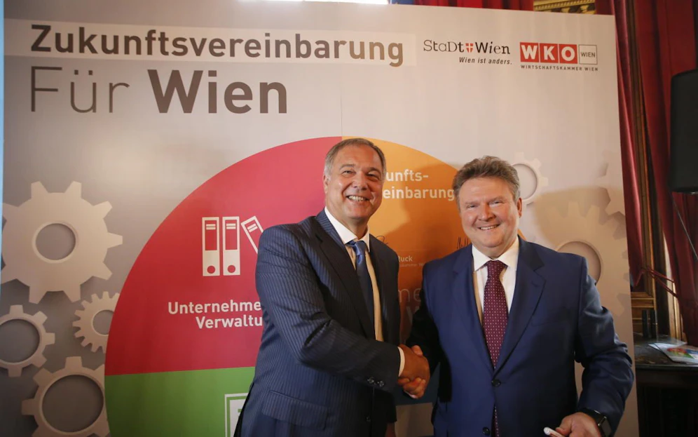 Mit der "Zukunftsvereinbarung für Wien" wollen Wirtschaftskammer Wien-Präsident Walter Ruck (li.) und Bürgermeister Michael Ludwig (SPÖ) die Wiener Betriebe stärken.
