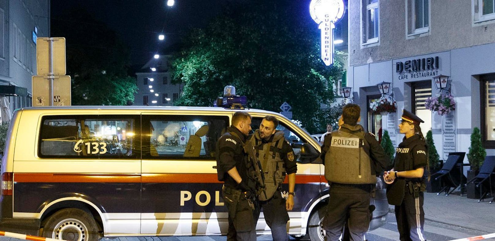 Nächtlicher Polizeieinsatz in Graz (Symbol).