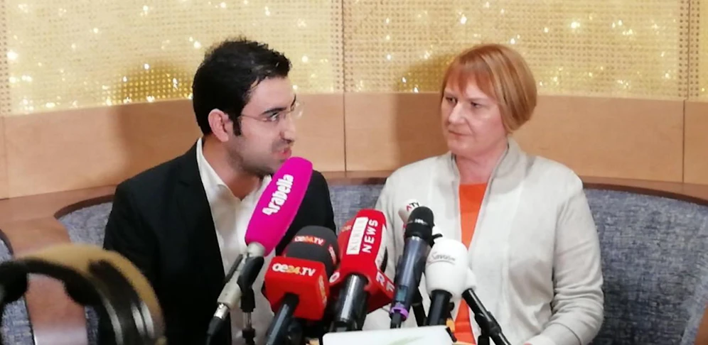 Landesmanager Hikmet Arslan und Grünen NÖ-Chefin Helga Krismer