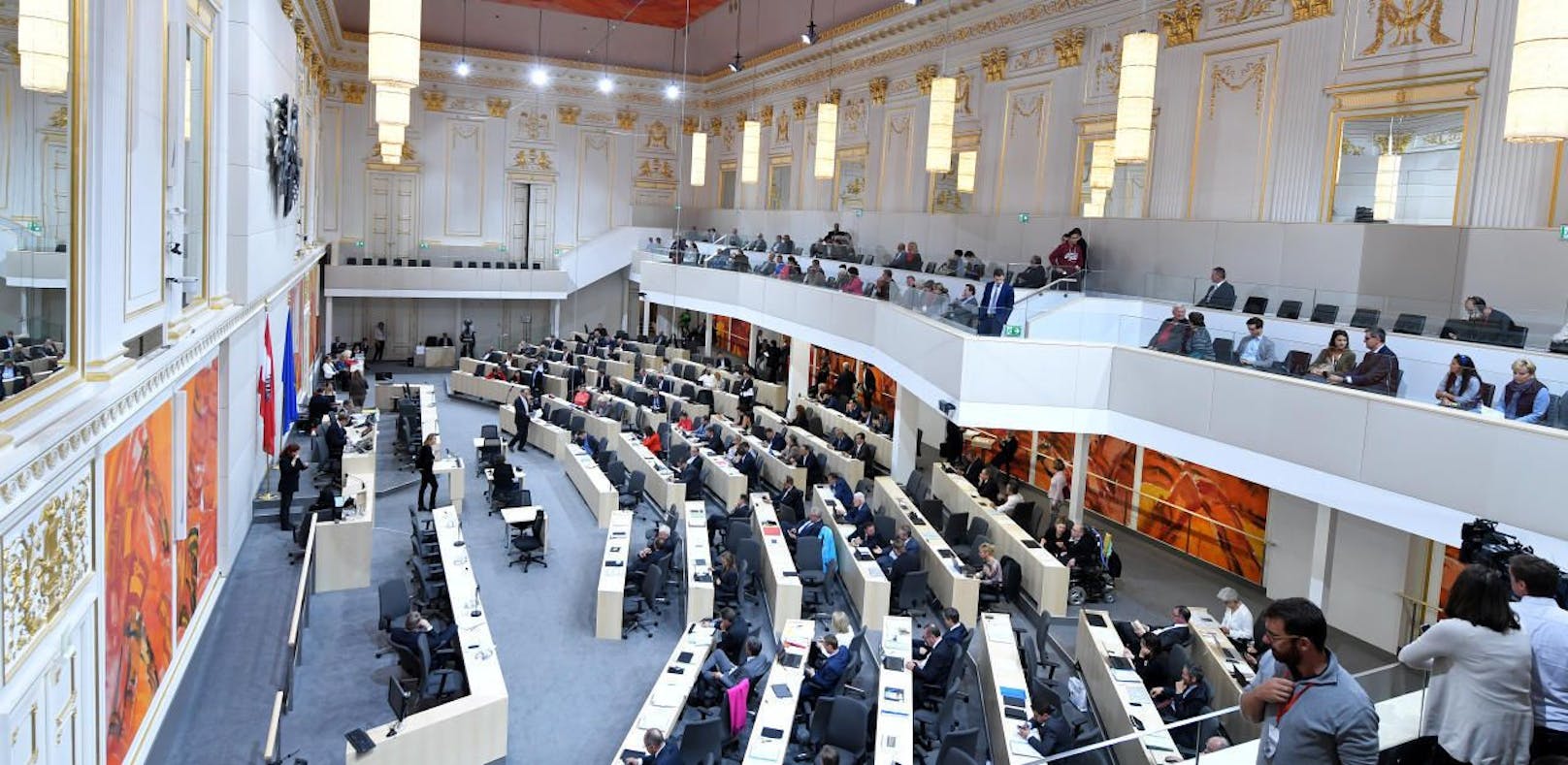 In der Hofburg findet heute die letzte Nationalratssitzung vor der Wahl statt.