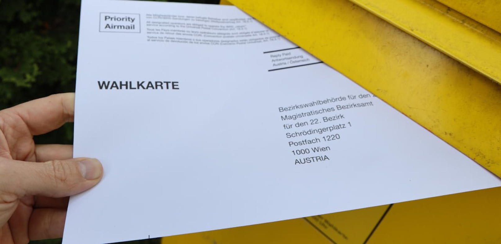 Das Innenministerium gab bekannt, dass in Österreich über eine Million Wahlkarten ausgestellt wurden. 