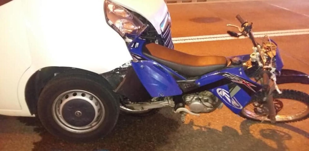 Der Gatschhupfer blieb im Auto stecken.