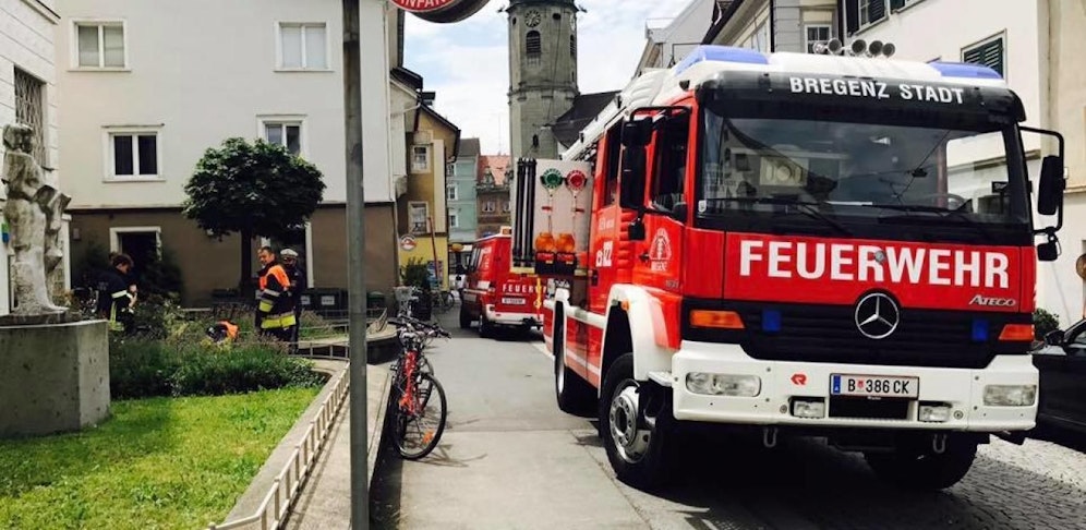 Eine Familie hatte beim Auskochen der Schnuller auf den Topf vergessen: Feueralarm.