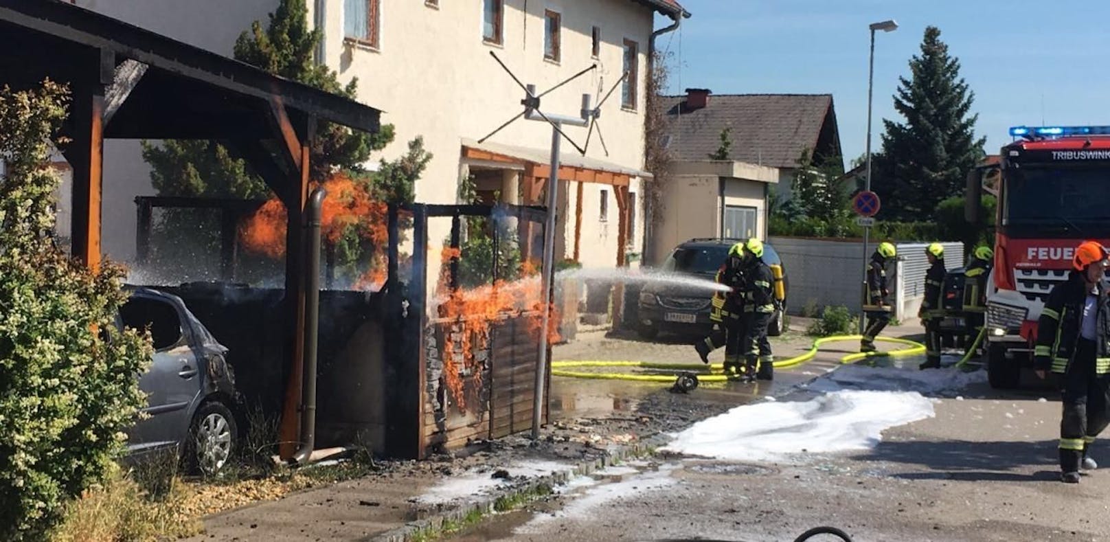 Feuer bei Gasleitung: Evakuierung von Häusern