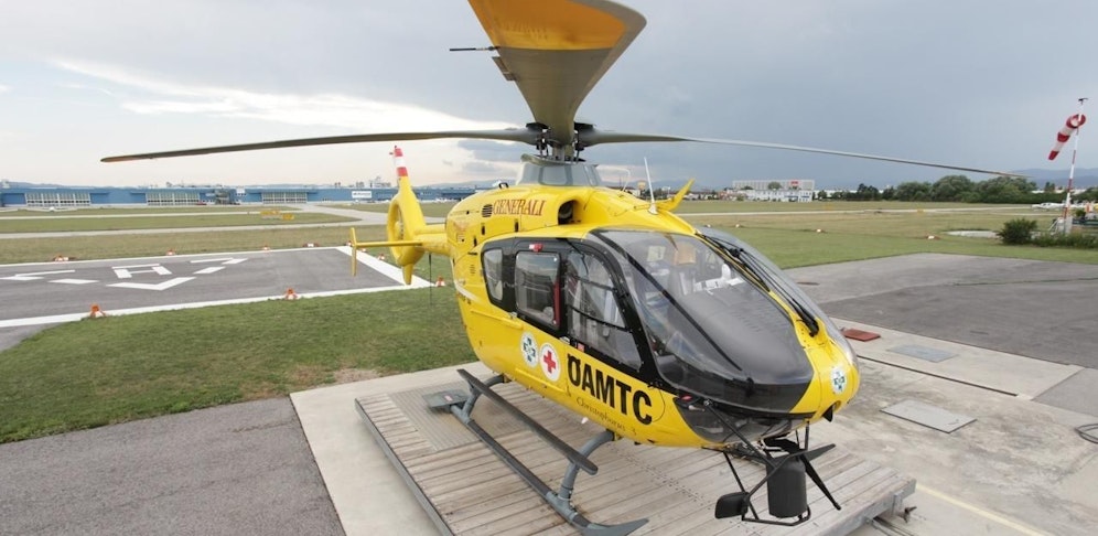 Der Mann wurde mit dem Notarzthubschrauber Christophorus 3 ins Krankenhaus geflogen. 