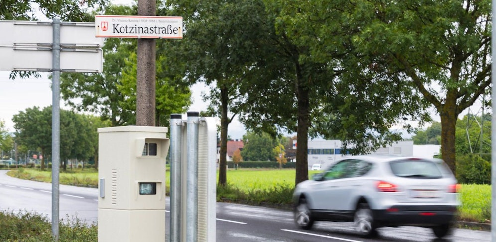 Am Franzhosenhausweg wurde ein neuer Radarkasten aufgestellt. 