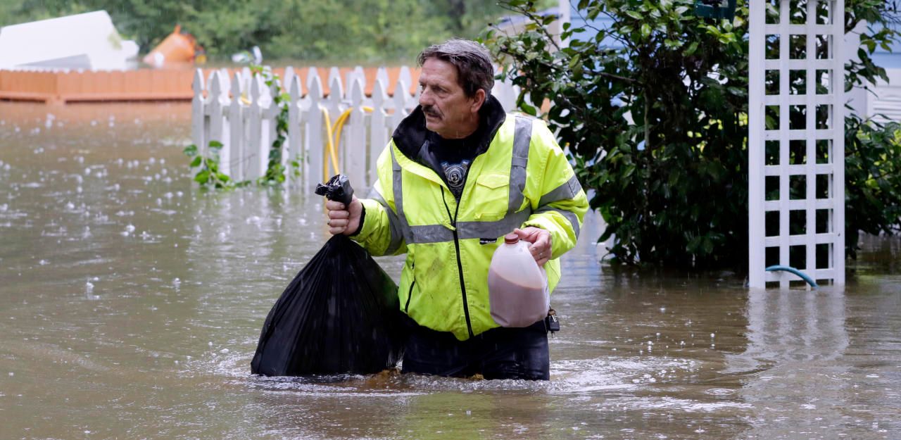 Heute.at - Angst vor Plünderungen: Ausgangssperre verhängt