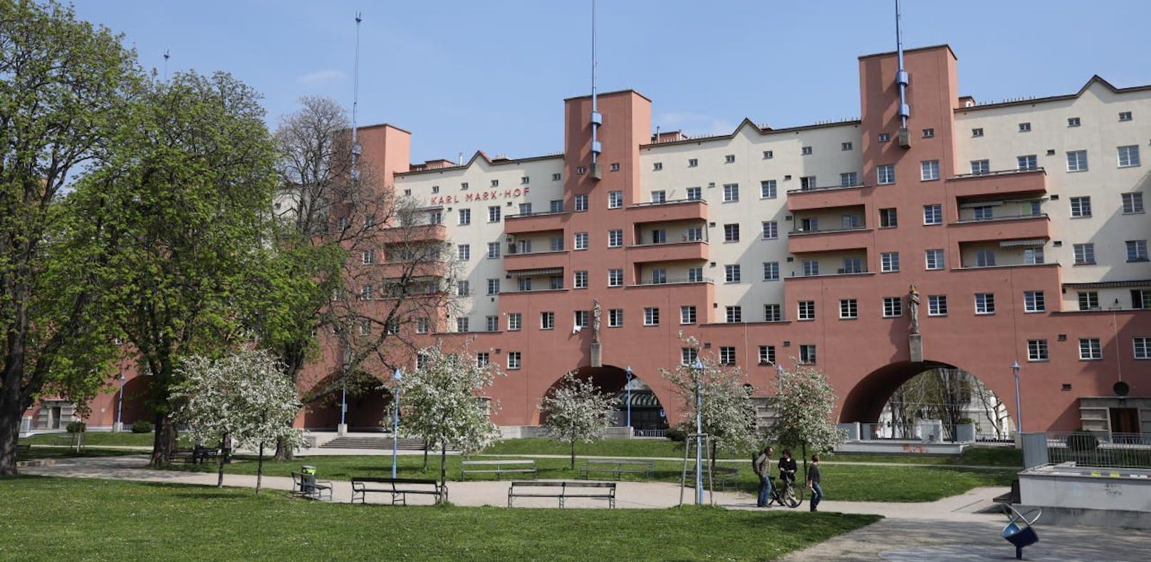 Einer der bekanntesten Gemeindebauten Wiens: Karl-Marx-Hof