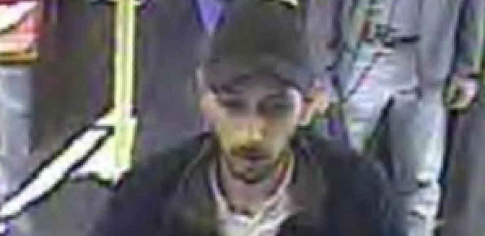 Dieser Mann wird von der Polizei gesucht.