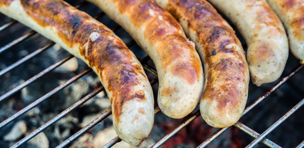 Igitt! Ein Bratwürstel-Test endete mit einem unappetitlichen Ergebnis.