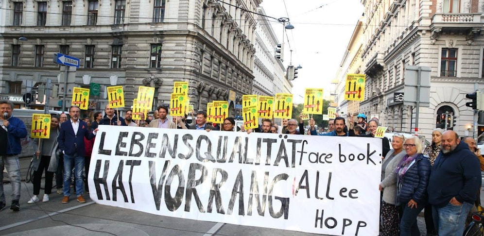 70 Aktivisten forderten am Mittwoch in der Hörlgasse "mehr Lebensqualität"