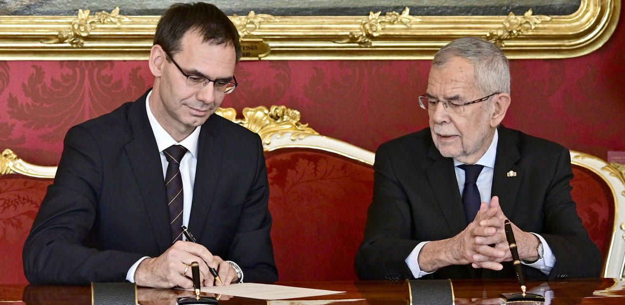 Heute.at - Wallner als Vorarlberger Landeschef angelobt