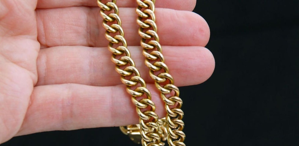Die Goldkette war gefälscht.